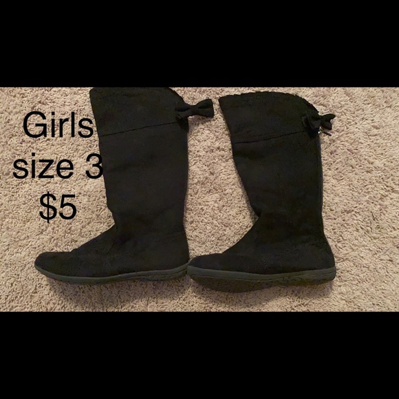 Girls Boots - Picture 2 of 4
